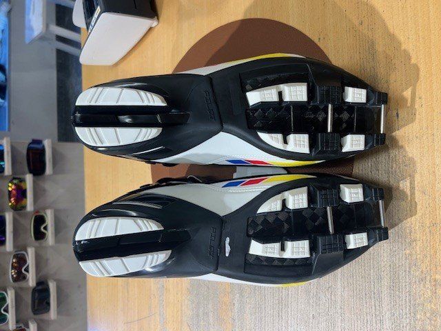 Salomon Herrenschuhe: SALOMON RS CARBON SKATE BOOTS  46 – Neu und originalverpackt aus Andermatt von Alpin-Outlet 1