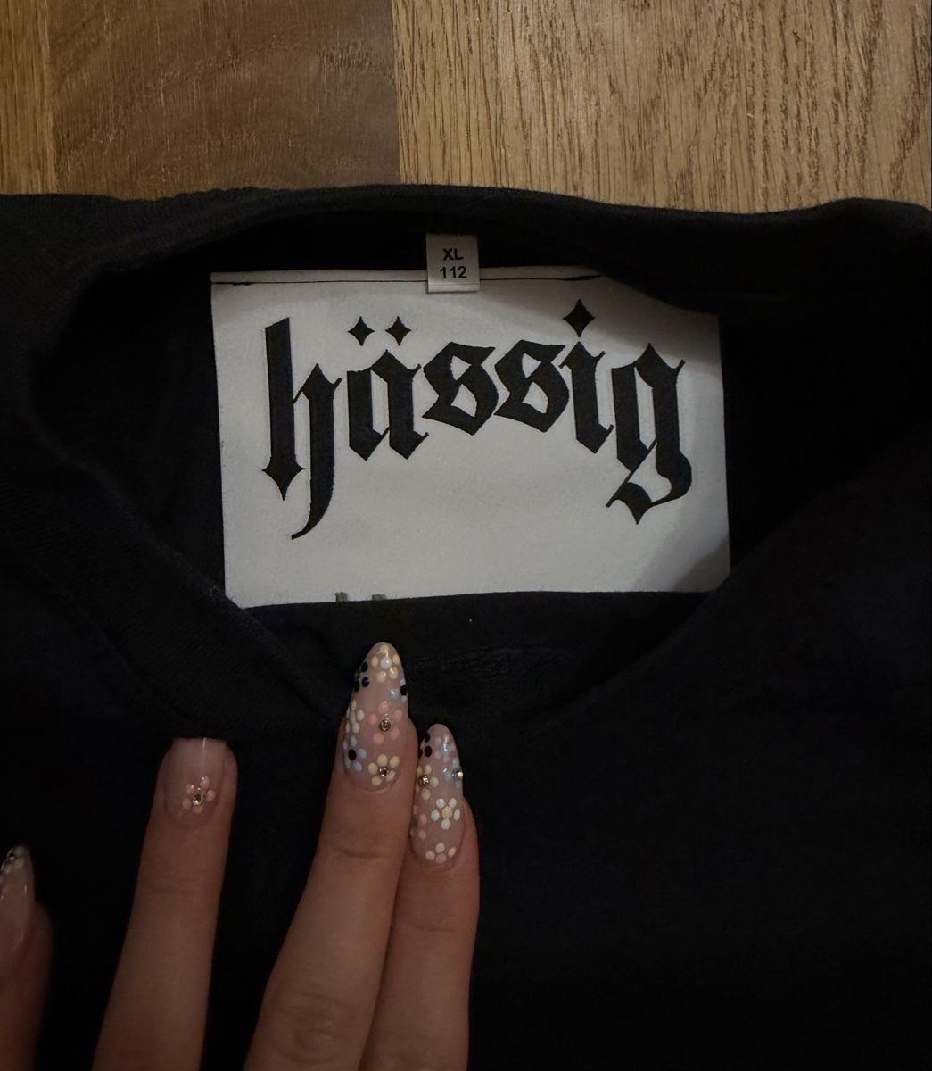 Hässig T-shirt: hässig Shirt – Nuovo (secondo la descrizione) da Bern venduto da Natacha1997 4