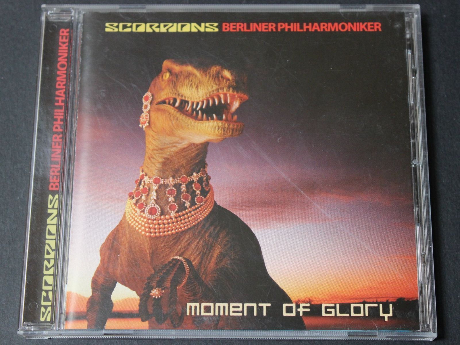 CDs: SCORPIONS - MOMENT OF GLORY CD 2000 – D'occasion à Tübach par JamesStone 1