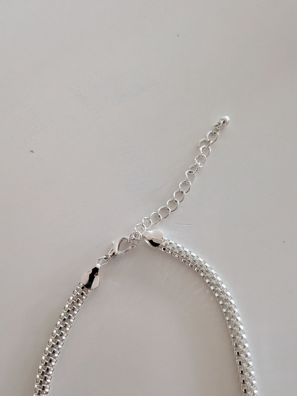 Colliers: Neue Silberfarbene lange Kette – Neuf avec emballage d'origine à Basel par JJ.Elena 3