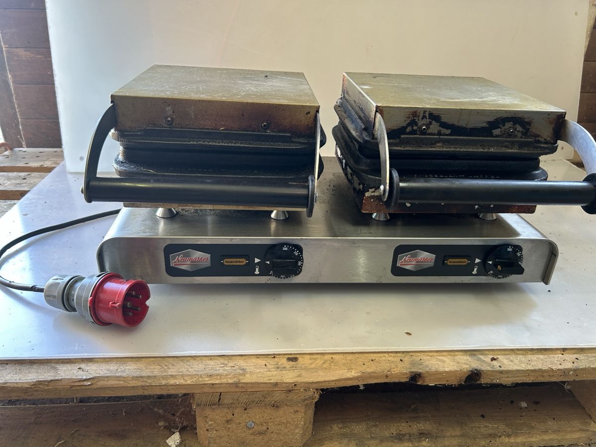 Küchengeräte: Neumärker Waffel Backgerät – Gebraucht aus kehrsatz von joc_lb6v
