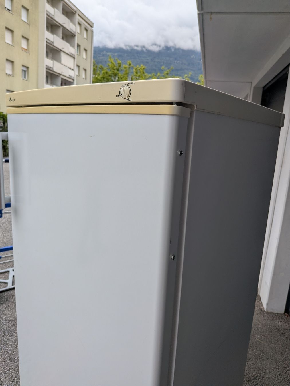 Gefrierschrank: Congélateur Prima Vista 144 L A++ – Gebraucht aus Sion von gui_pk7g 1