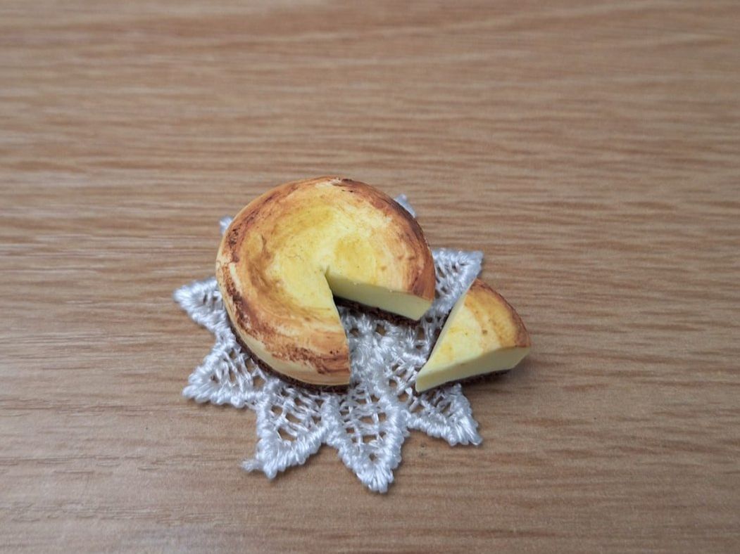 Case e mobili per bambole: Puppenhaus Quarkkuchen – Nuovo (secondo la descrizione) da Zürich venduto da HandmadeTinyFood 3
