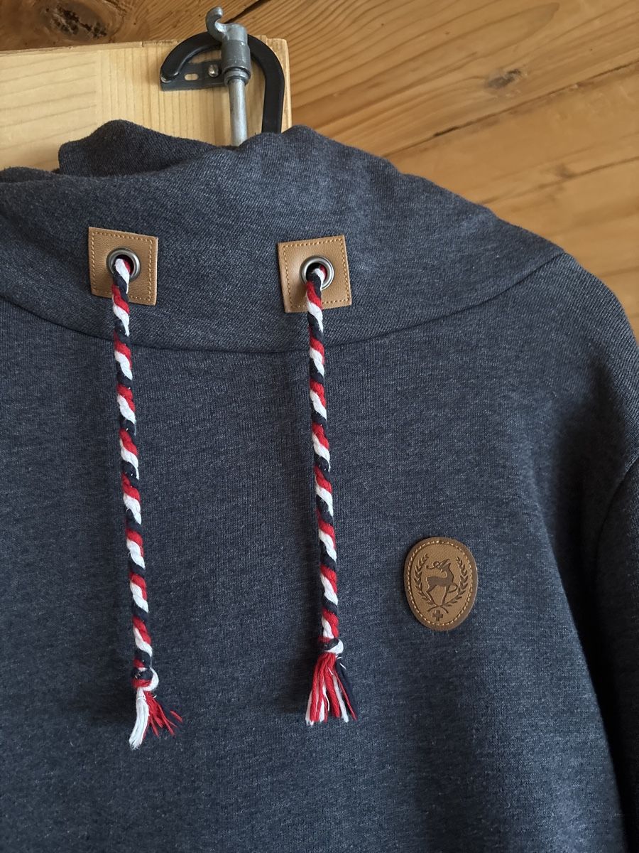 Alprausch Maglioni & Felpe: Alprausch Kapuzenpullover Gr. M – Usato da Gstaad venduto da grundni 1