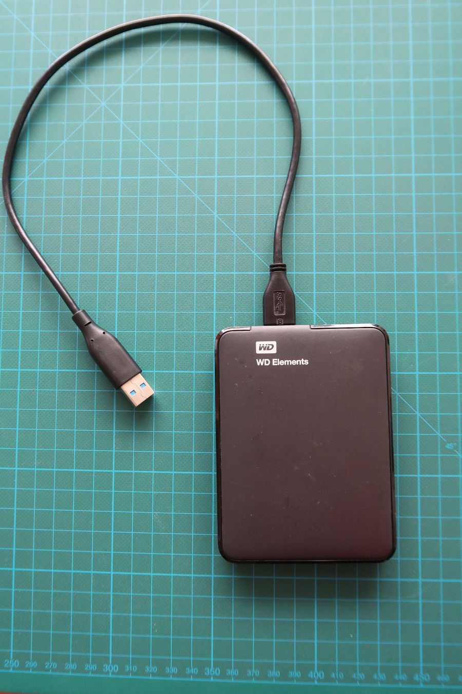 Western Digital Dischi rigidi: WD Elements Festplatte 500 GB – Usato da Bottmingen venduto da PeterGuyer