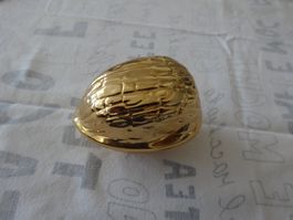 Nussschatulle Goldfarbig