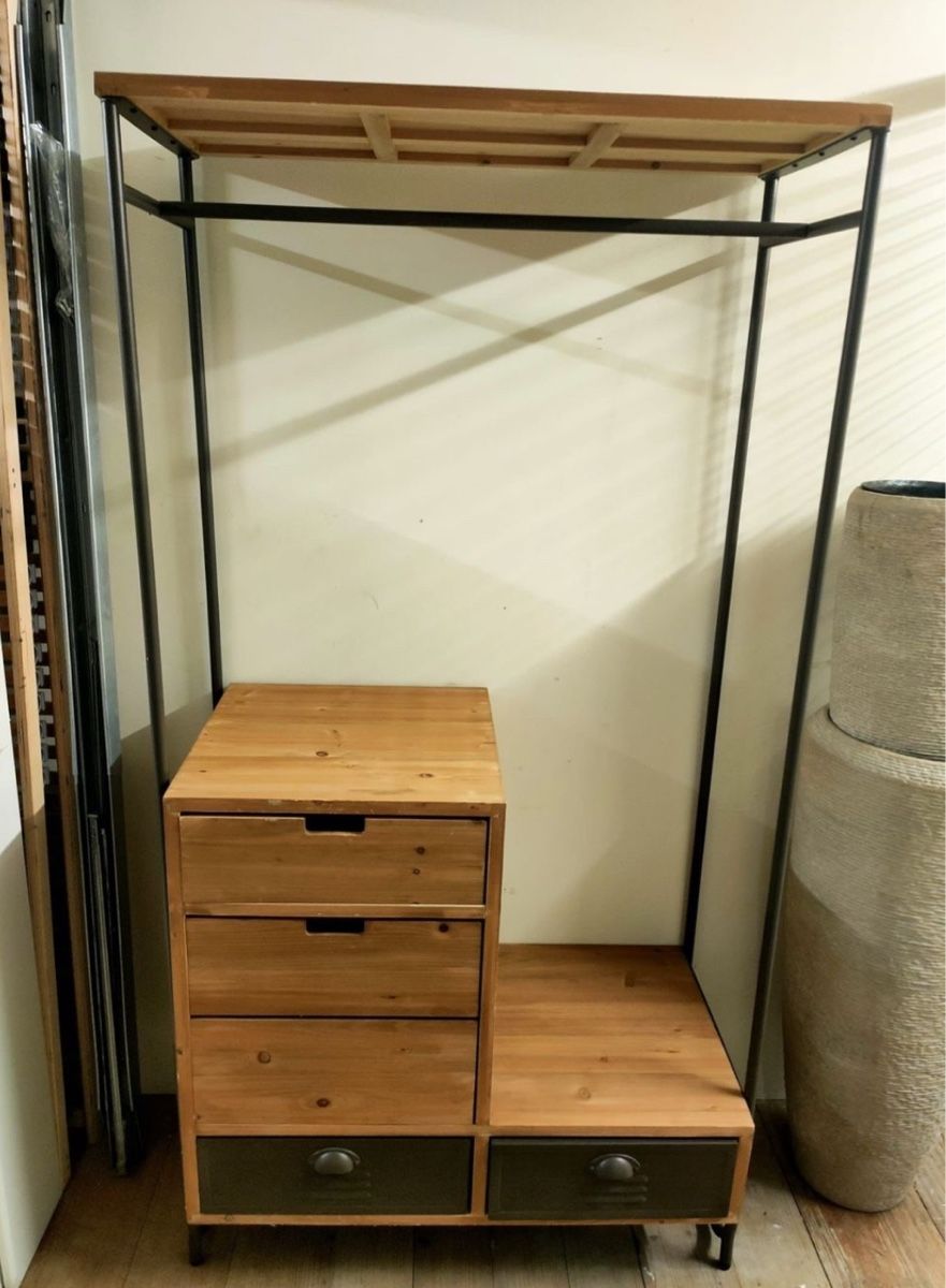 Armadi: wooden wardrobe with drawers – Usato da Zürich venduto da sar_wqn7