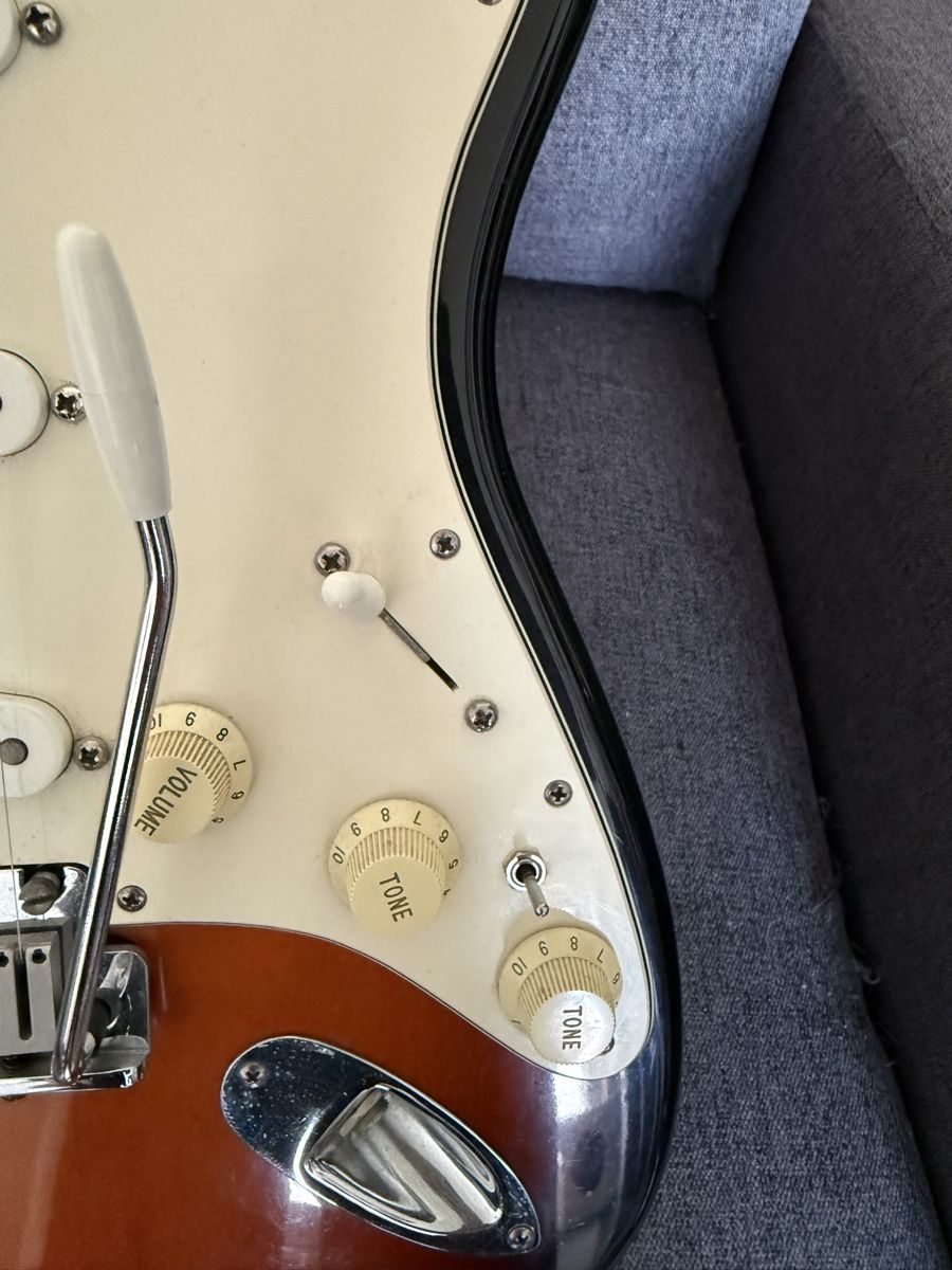 Fender Musikinstrumente: Fender Stratocaster USA 96, 50th anniversary – Gebraucht aus Fribourg von benoitoberson 4
