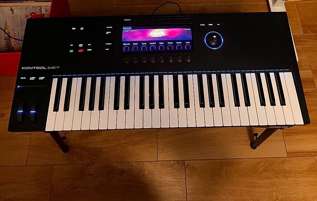 Strumenti musicali: Native Instruments-kontrol s49 mk3 + decksaver – Usato da Vacallo venduto da mar_hk7x