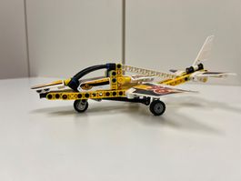 LEGO Technic Flugzeug 42044, mit Anleitung, guter Zustand