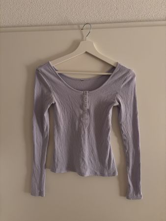 Langarmshirt hellviolett gerippt