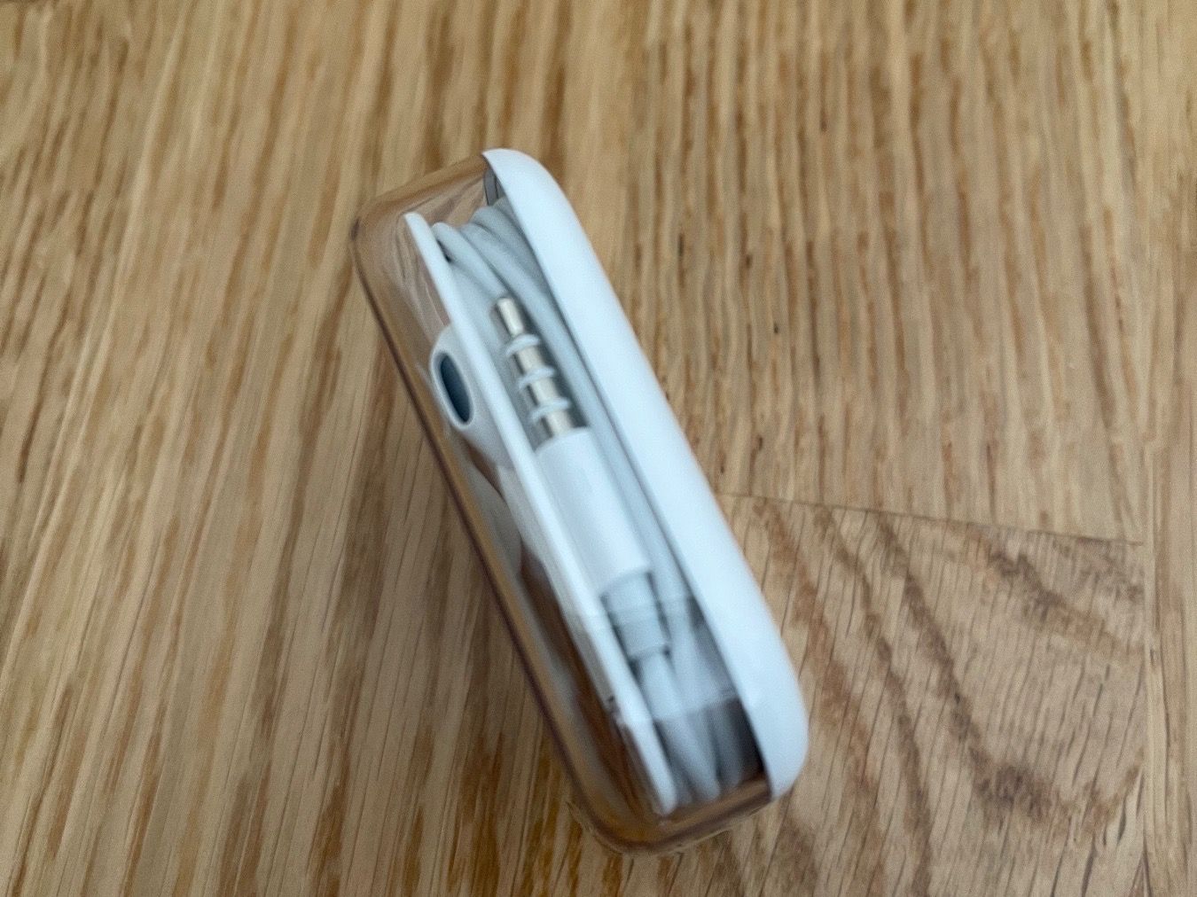 Apple Cuffie: Apple EarPods - Oreillettes - NEW – Nuovo e nell'imballaggio originale da Bussigny venduto da Dali430 1