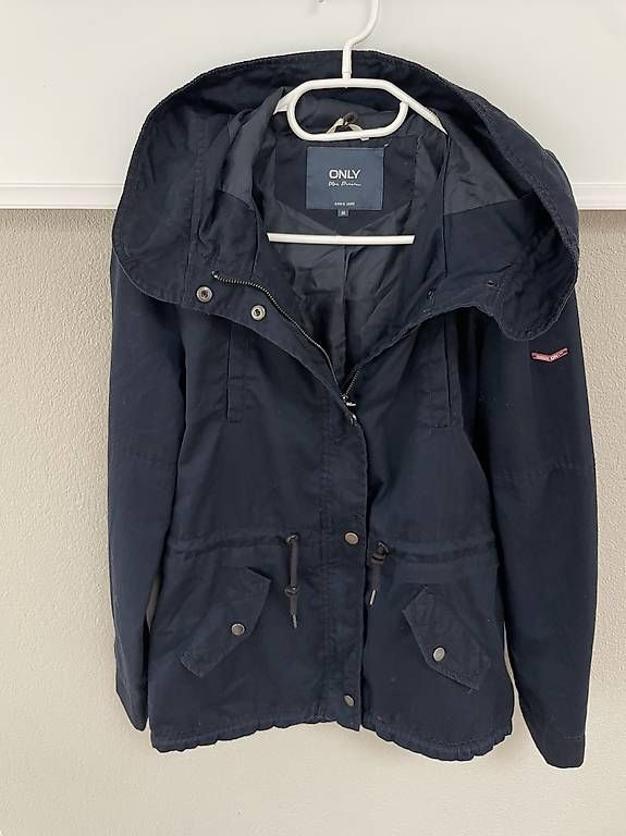 Giacche: ONLY Damen Übergangsjacke / Parka – Usato da Glis venduto da SabrinaXA