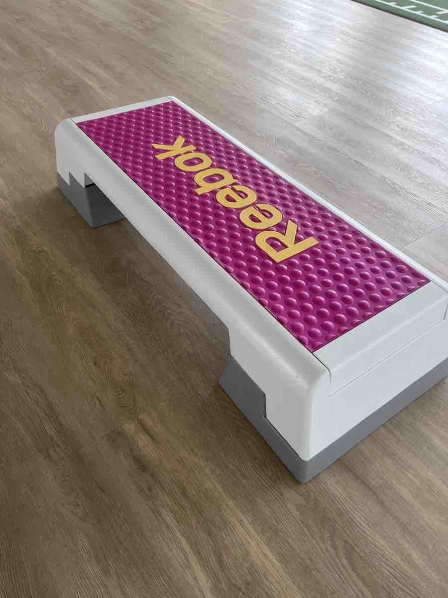 Reebok Hometrainer: Reebok Stepper Heimtrainer neuwertiger Zustand – Nuovo (secondo la descrizione) da Bubikon venduto da Larskii 2
