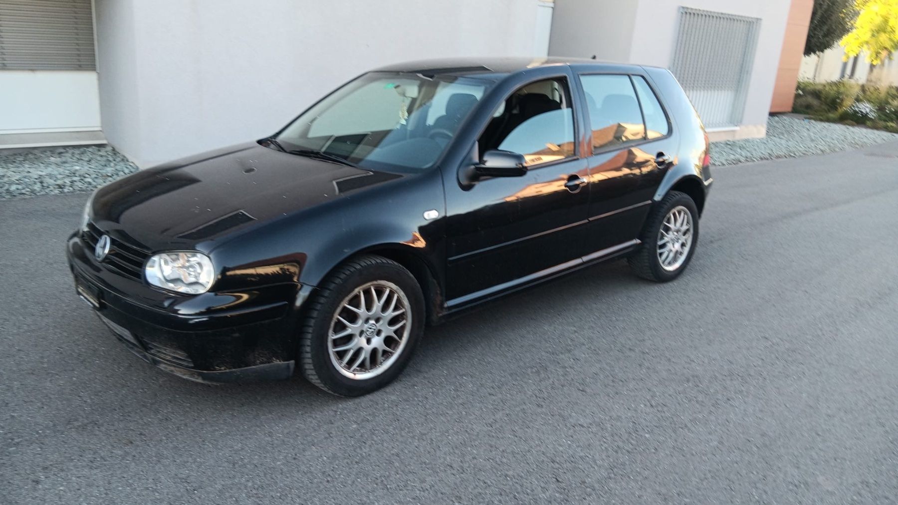 VW Autos: VW Golf 2.3 V5 – D'occasion à Rebstein par TonyRasta-Autohandel 1