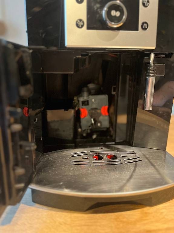 De'Longhi Macchine per caffè & Macchine per espresso: Machine à café grains DeLonghi Perfecta ESAM 5400 – Usato da Genève venduto da joel1201 2