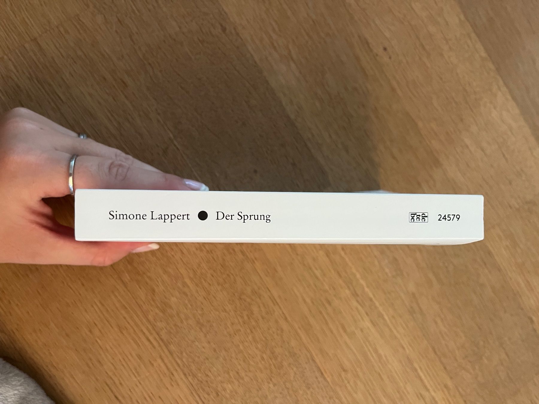 Bücher: Roman "Der Sprung" - Simone Lappert – Gebraucht aus Laupen BE von lee_ym6v 2