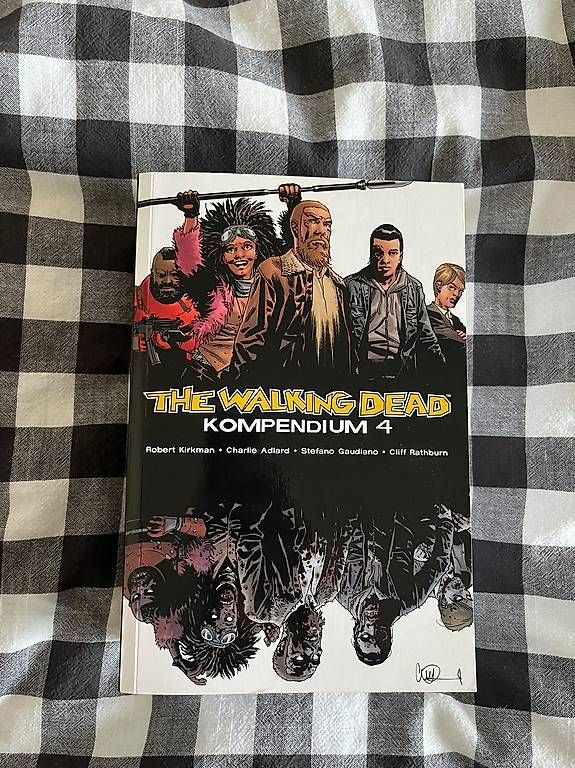 Fumetti: The Walking Dead - Kompendium 4 – Usato da Rothenburg venduto da tim_t6w2