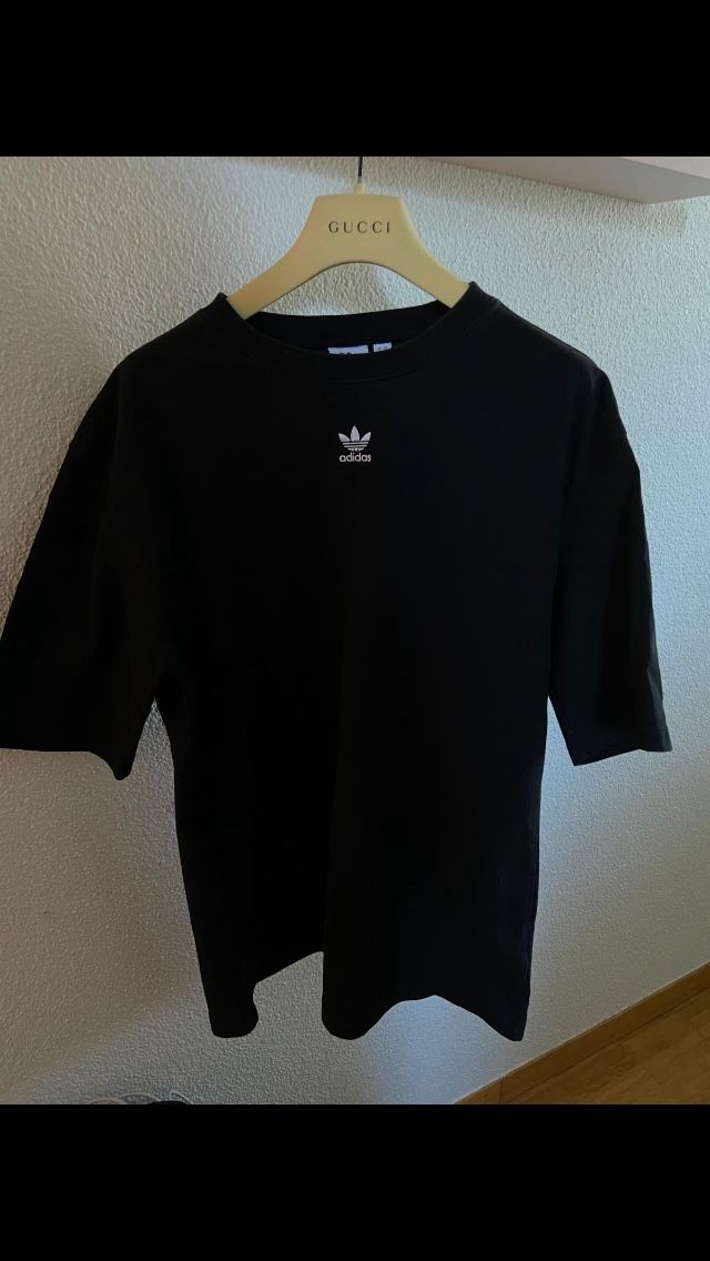 Adidas T-shirt: T-Shirt Adidas – Nuovo (secondo la descrizione) da Dübendorf venduto da Sebashop