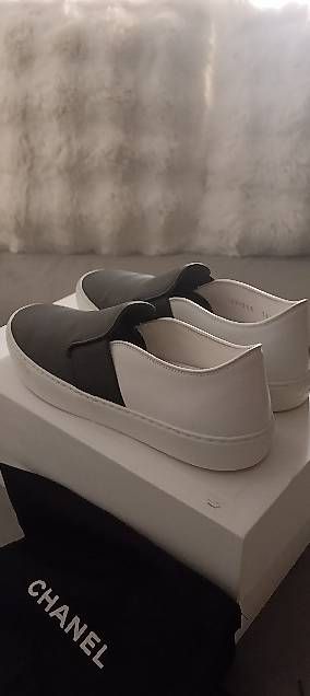 Chaussures femmes: Baskets Slip on Chanel comme neuves – D'occasion à Genève par car_9qm9 4
