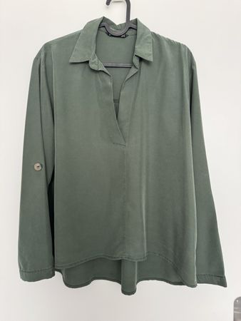 Stradivarius Hemdbluse Olivgrün Gr. S Modal