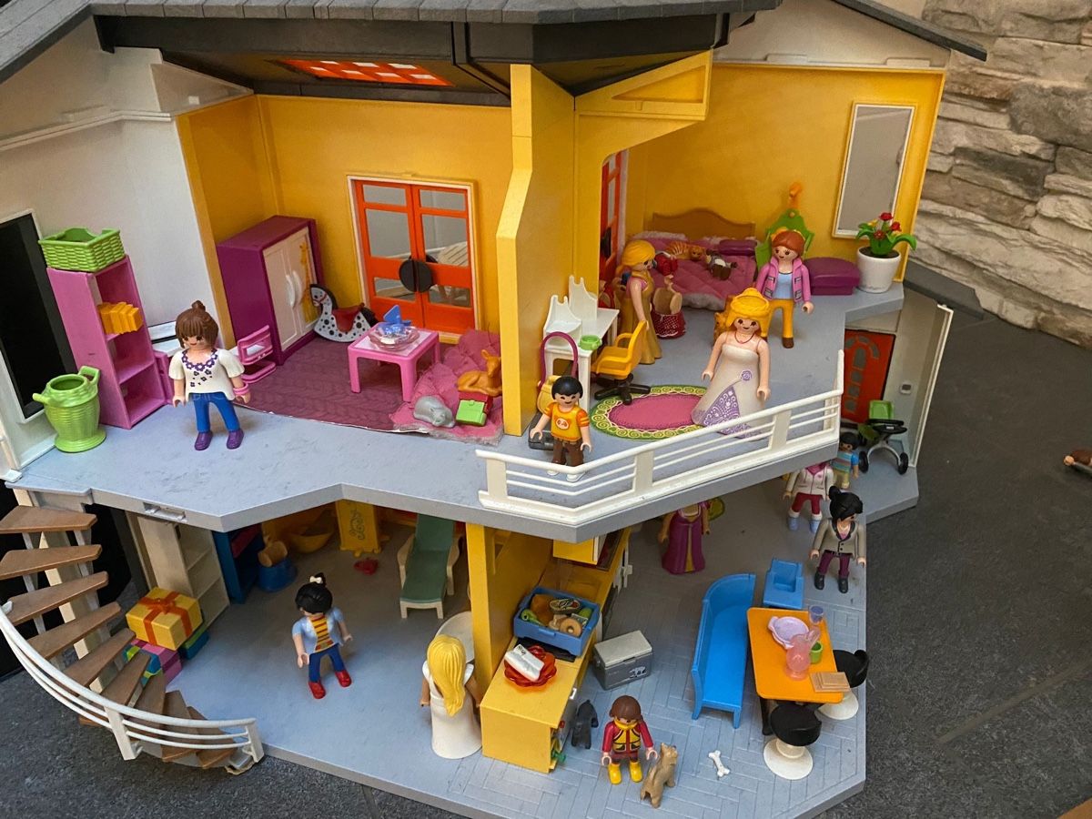 Playmobil Giocattoli: Modernes Playmobil Haus – Usato da Hallau venduto da Livia_18