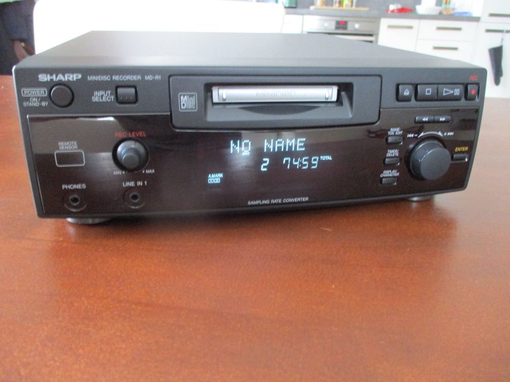 Sharp MD-R1 MiniDisc Recorder im Midiformat (Gebraucht) in Liestal für ...
