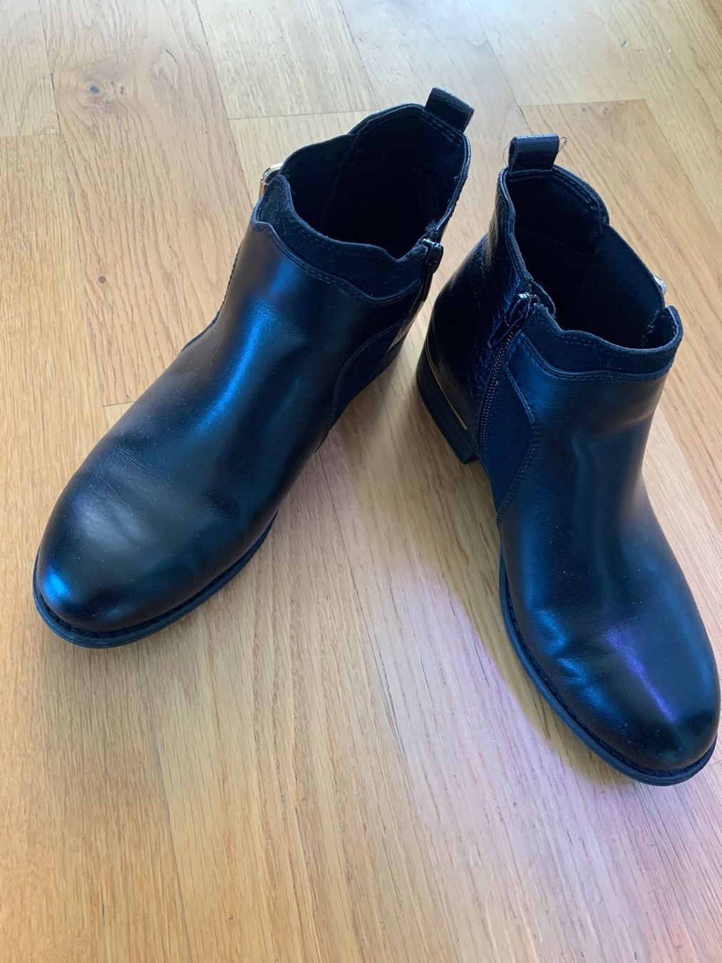 Damenschuhe: Stiefeletten – Neu (gemäss Beschreibung) aus Zürich von Naniiin 1