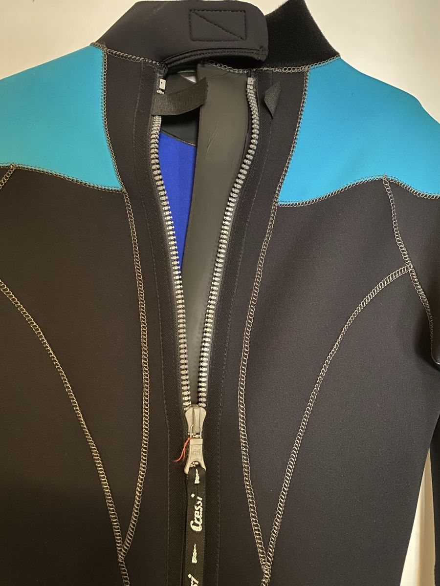 Mute per immersioni: Neoprenanzug 2.5mm Damen Gr.S – Usato da Pfäffikon ZH venduto da Deko-Stopp 1