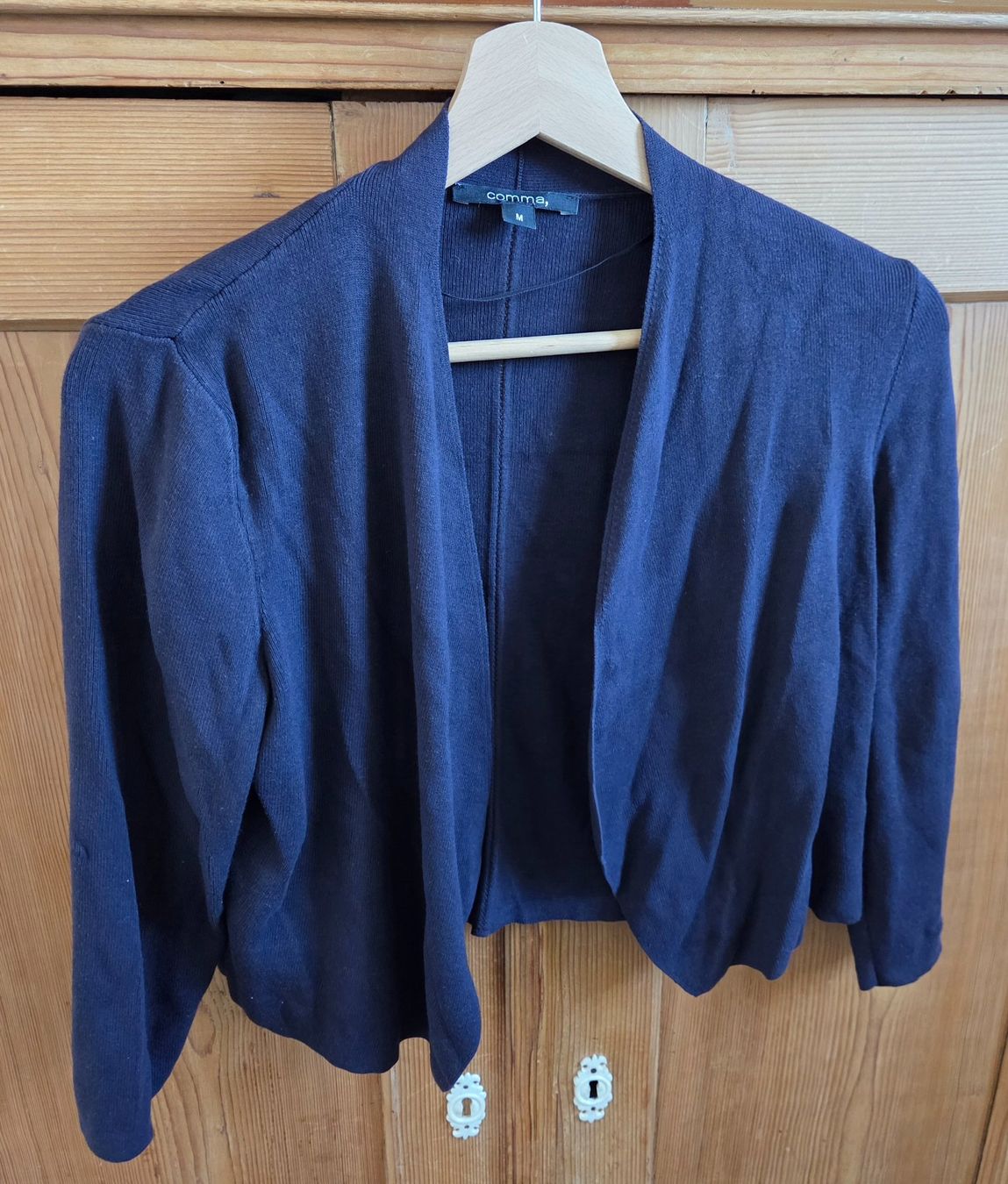 Comma Giacche: Dunkelblauer Cardigan von comma, Gr. M – Nuovo (secondo la descrizione) da Fraubrunnen venduto da amaree313 2