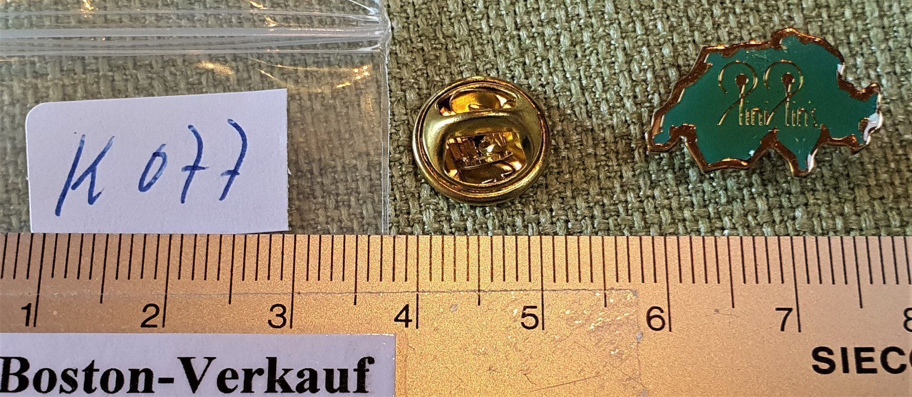 Spille & Fermagli: K077 - Pin Schweiz Pini Pin's – Usato da Reinach BL venduto da Boston-Verkauf 1