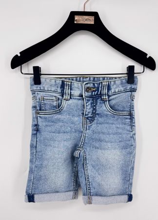 # BOY - Jeansshorts ,,stretch‘‘ Gr. 122 - ALIVE #