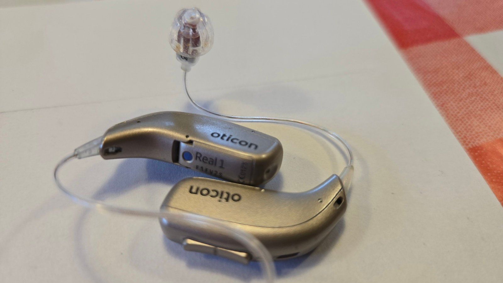 Oticon Medizinische Geräte: Premium Hörgeräte Oticon REAL 1 – Gebraucht aus Brittnau von Avalon_34