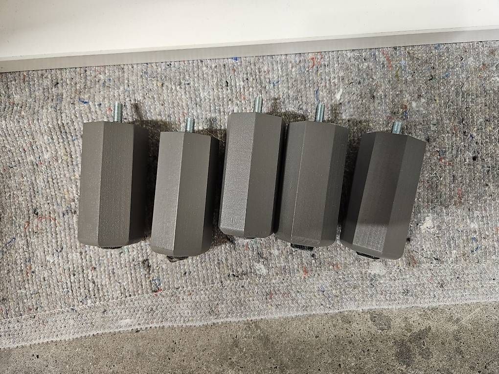 Autre mobilier: IKEA Möbelfüsse – D'occasion à Basel par C_Mathys