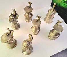 Zinn-Krüge 8-9cm hoch ( 7 Stück)