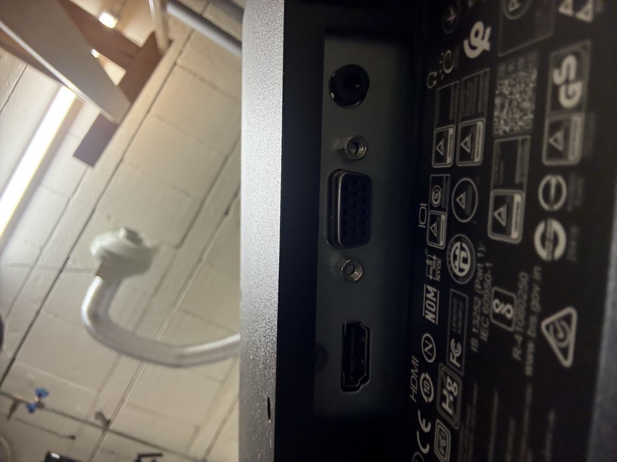 Monitor: Lenovo PC Bildschirm – Usato da Dulliken venduto da wma1 1