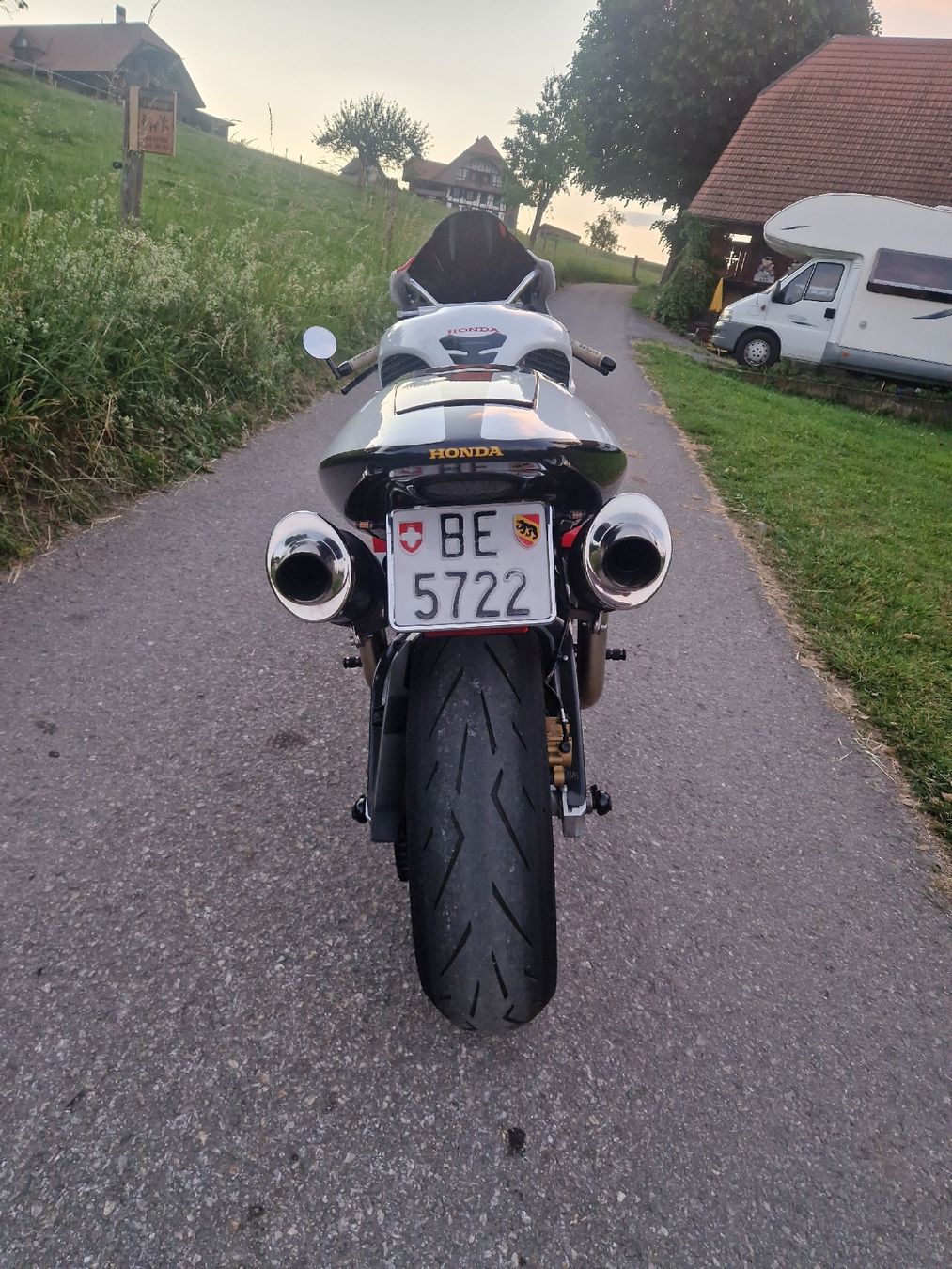 Honda Route: Honda VTR SP 2  – D'occasion à Noflen BE par kae_ng57 3
