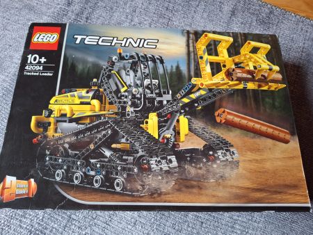 Lego Technic  Tracked Loader 42094