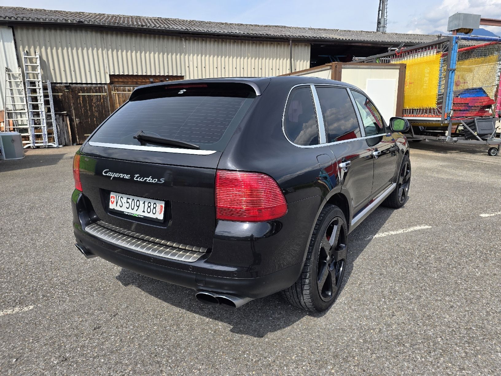 Porsche Automobili: Porsche Cayenne Turbo – Usato da Montreux venduto da PremerlServices 5