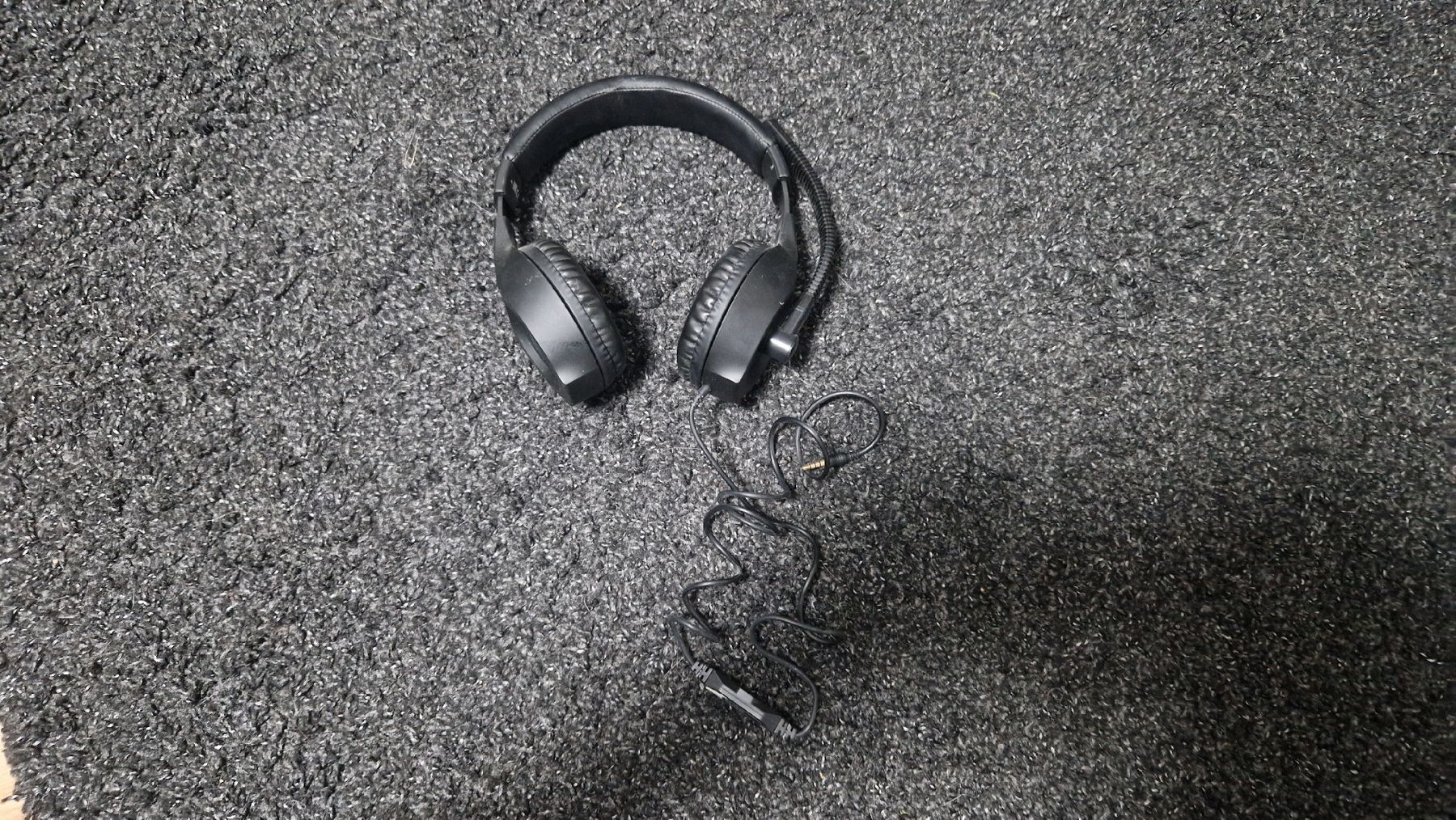 Cuffie: Headset – Usato da Au ZH venduto da Raph__02 2