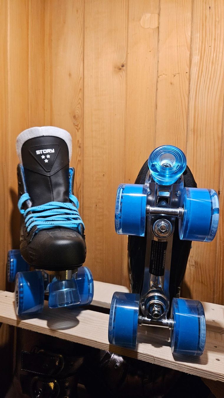 Pattini in linea & Pattini a rotelle: Rollschuhe unbenutzt Grösse 38 – Usato da Finsterwald LU venduto da zabryna 1