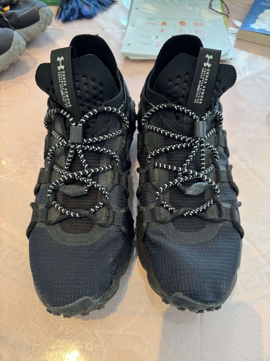 Under Armour Scarpe da uomo: Under Armour HOVR – Usato da Eschenz venduto da Alen_80 1