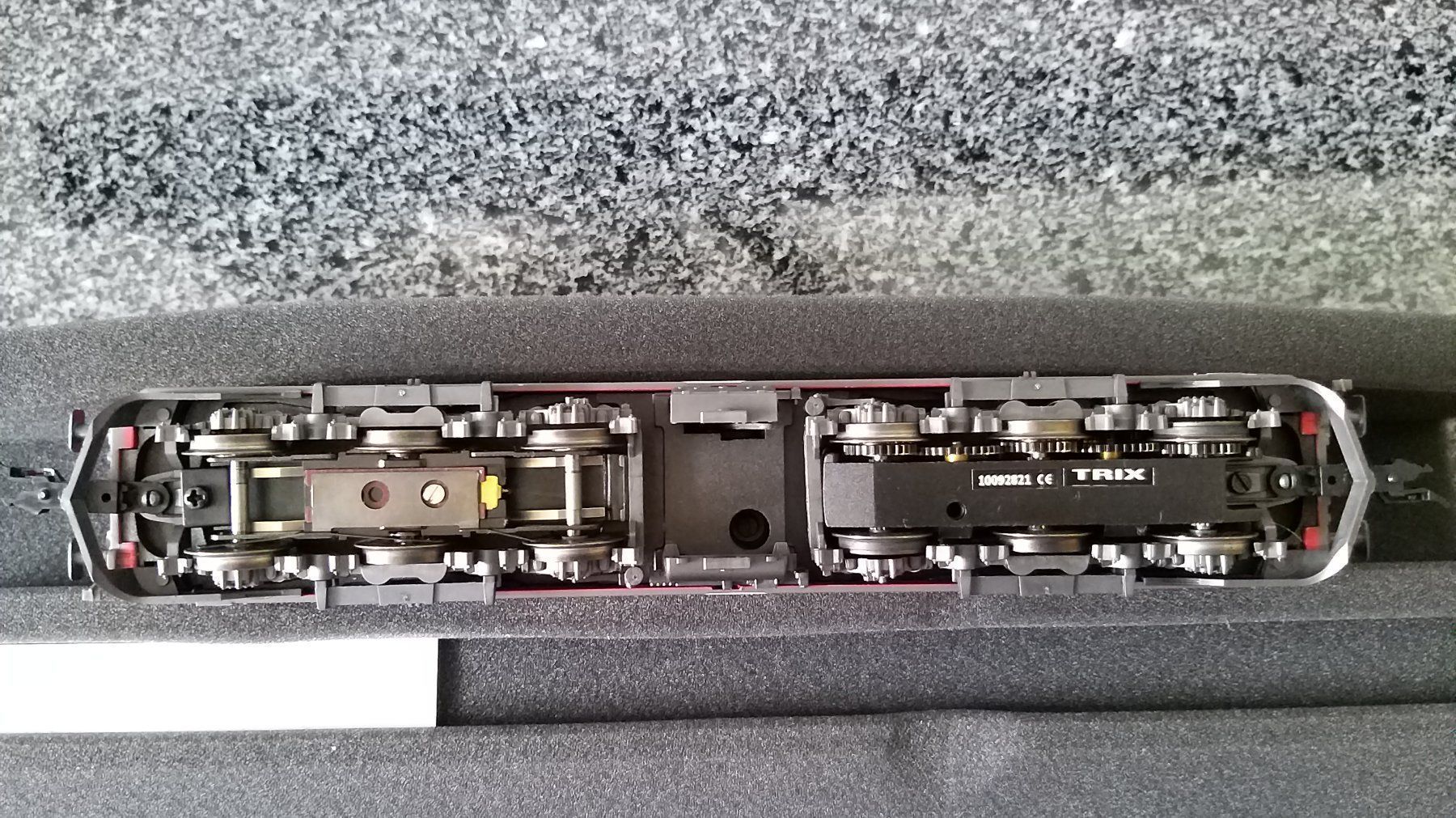 Trix Modellini di ferrovie: Trix 22775 - E-Lok Ae 610 500-1 Landquart SBB cargo – Nuovo (secondo la descrizione) da Rotkreuz venduto da MOBAHN-1zu87 6