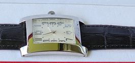 Unisex-Armbanduhr aus Edelstahl im exklusiven Design