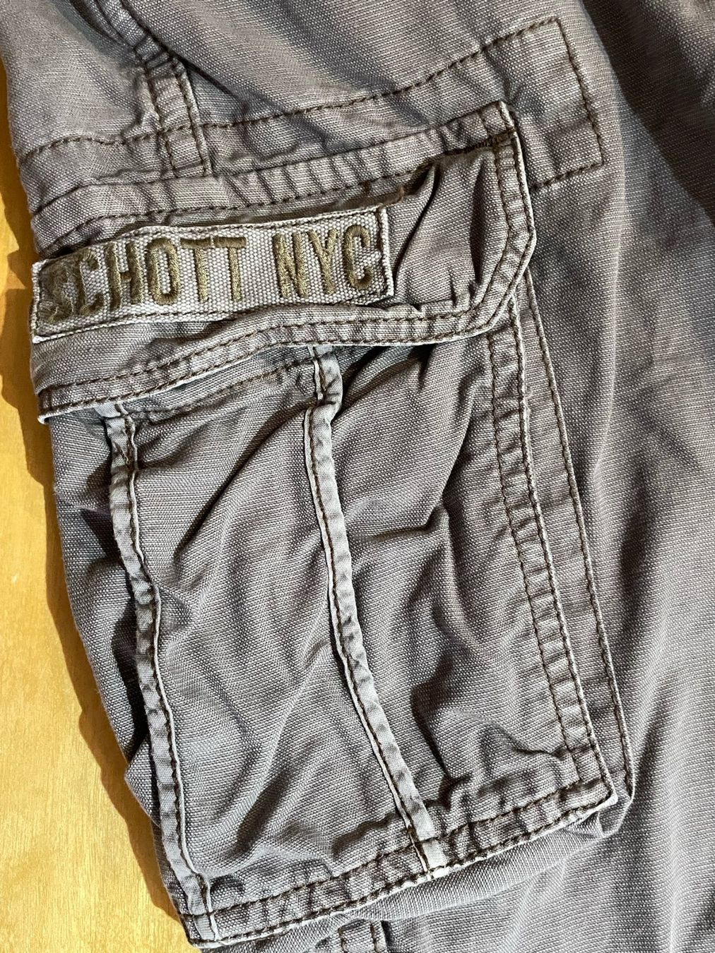 Schott Pantaloni: SCHOTT BROS. CARGO SHORTS SZ: 31 – Usato da Cortaillod venduto da Stay_Alive_vintage 4