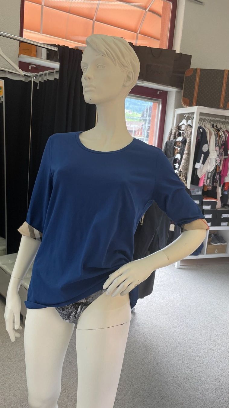 Burberry T-shirt: Burberry T-Shirt – Nuovo e nell'imballaggio originale da Lachen SZ venduto da HelvetiaLuxury