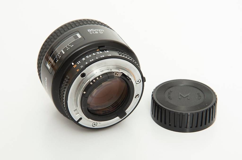 Nikon Objektive: Nikon AF Nikkor 85mm 1:18D – Gebraucht aus Lausanne von Phlox02 3
