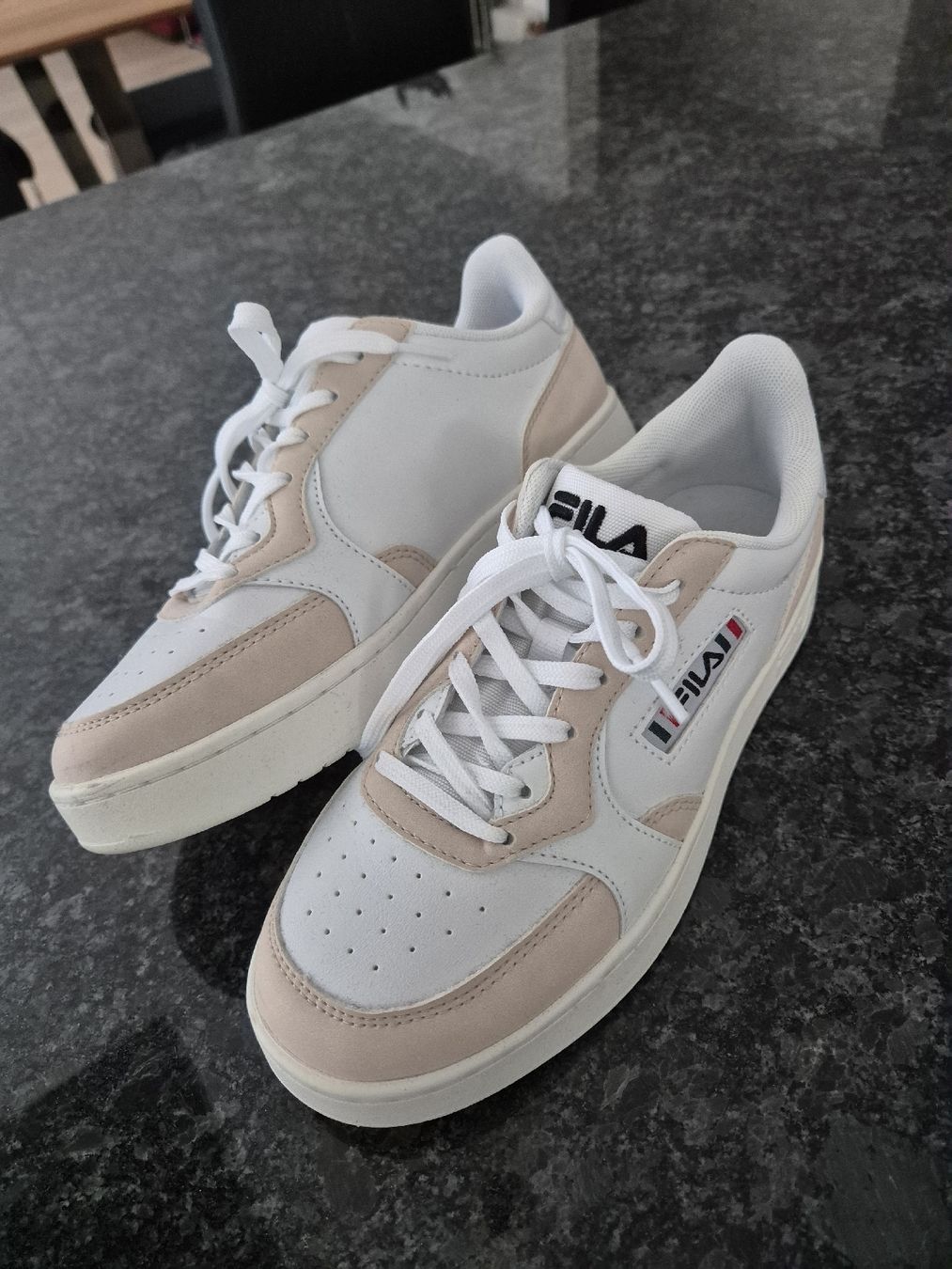Fila Scarpe da donna: FILA Sneaker – Nuovo (secondo la descrizione) da Endingen venduto da mona_giirl00 1