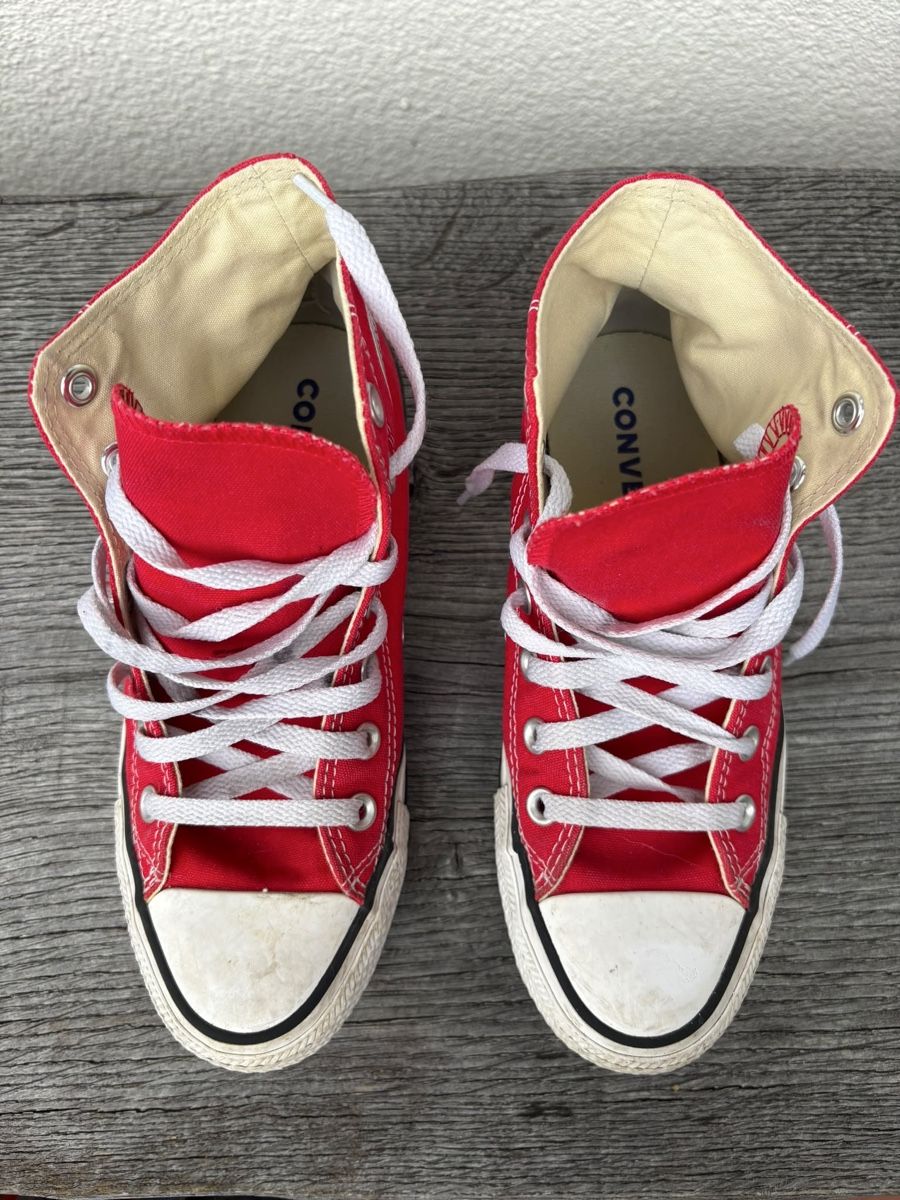 Converse Scarpe da uomo: Converse All Star Schuhe rot, Gr. 37.5  – Usato da Walchwil venduto da BackstageBruder 2