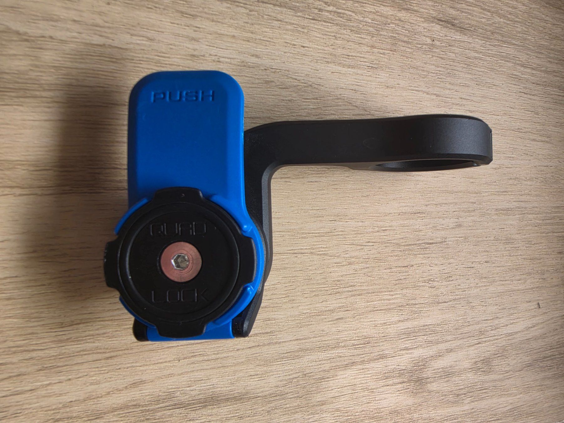 Quad Lock Supporti per biciclette: Quad Lock Out Front Mount - Velo Handyhalterung – Usato da Bern venduto da nic_k9sl 1